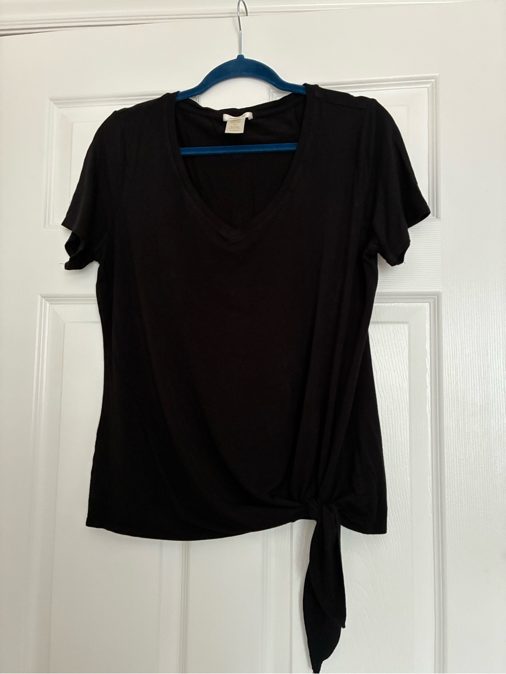 Matty M Black V-Neck Short Sleeve Tie-Hem Tee